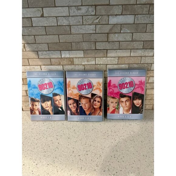 Beverly Hills 90210: The Second Season  mint - Picture 2 of 7